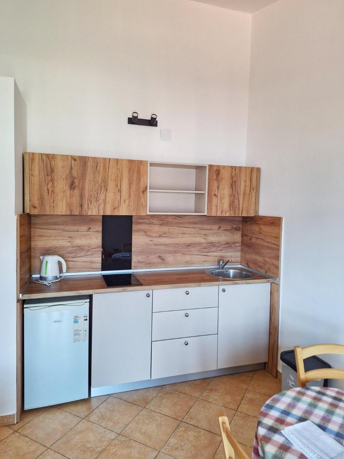 Apartmani Cupic ブドヴァ エクステリア 写真