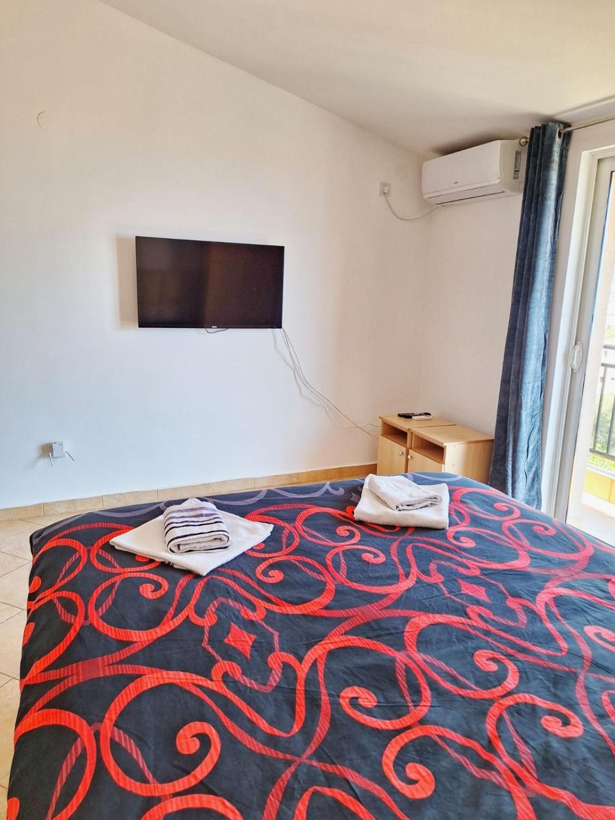 Apartmani Cupic ブドヴァ エクステリア 写真