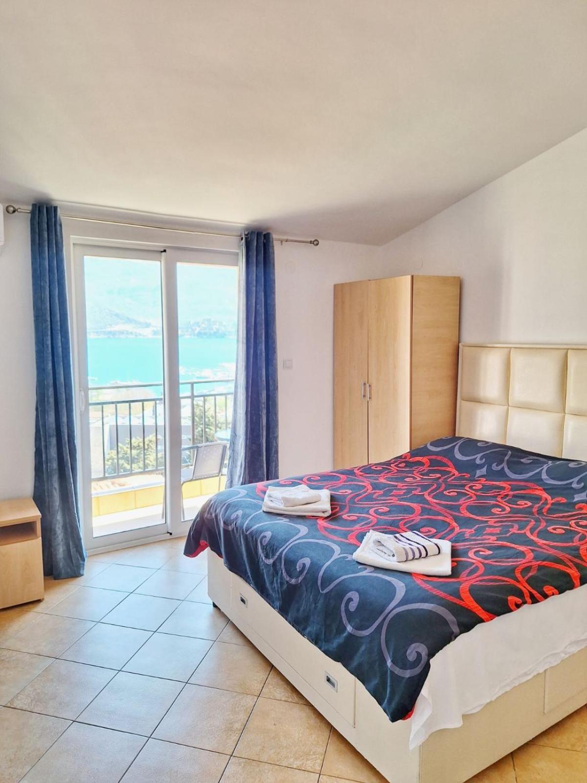 Apartmani Cupic ブドヴァ エクステリア 写真